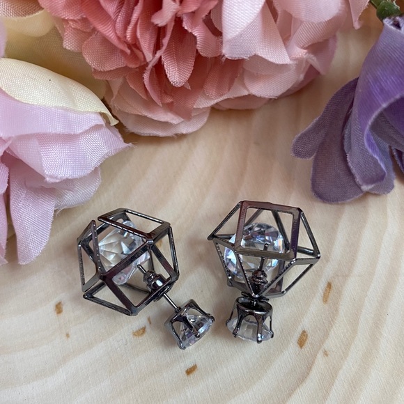 Geometric Double Stud Crystal Diamond Earrings - Picture 6 of 8